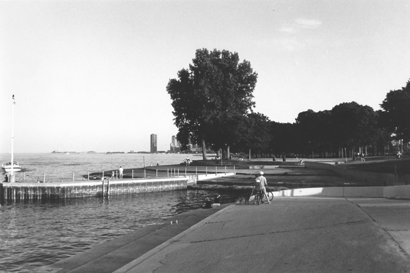photo1